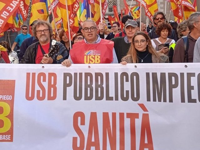 Usb Federazione Del Sociale Rinnovo Contratto Sanità Pubblica Senza Soldi E Senza Vergogna Usb Federazione Del Sociale Rinnovo Contratto Sanità Pubblica Senza Soldi E Senza Vergogna